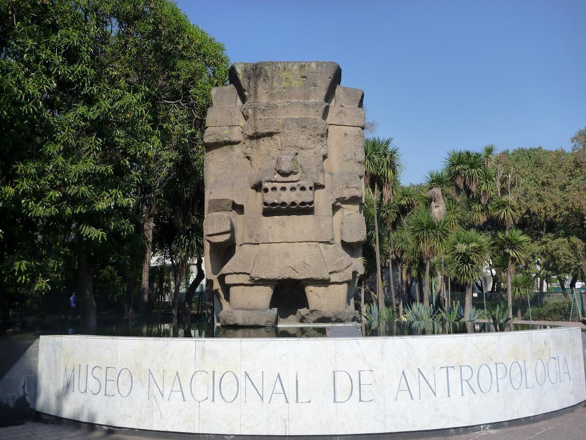Casa Donceles Apt 3, Prime Location, Super Spacious!! * Mexico City